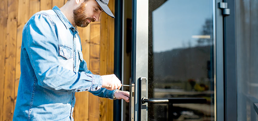 Frameless Glass Storefront Door Locks Replacement in Plantation, FL