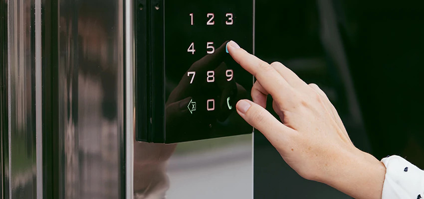 Property Management Locksmith For Lock Installation in Plantation, FL